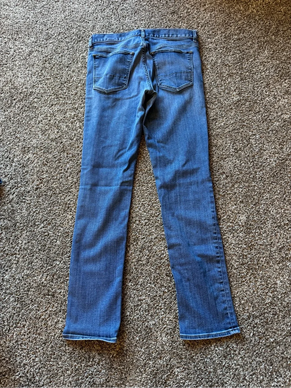 Banana Republic Light Blue Denim Jeans - Luxe Traveler